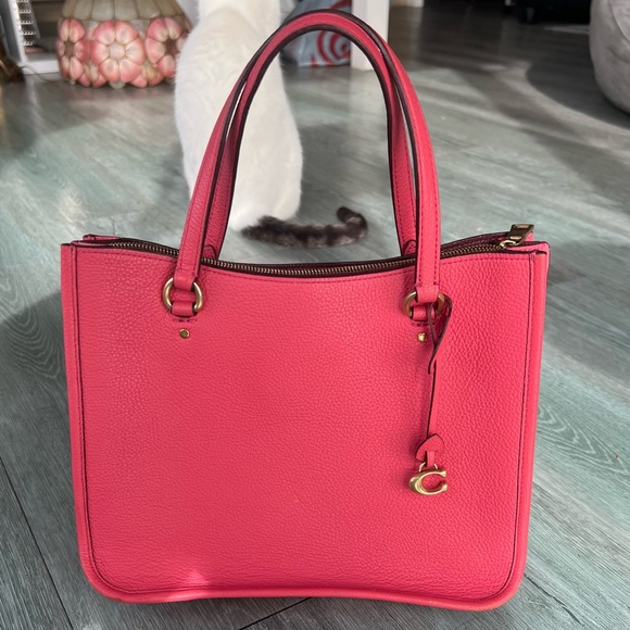 COACH Tyler Carryall 28 pink leather tote bag gold hardware - Picture 3 of 14